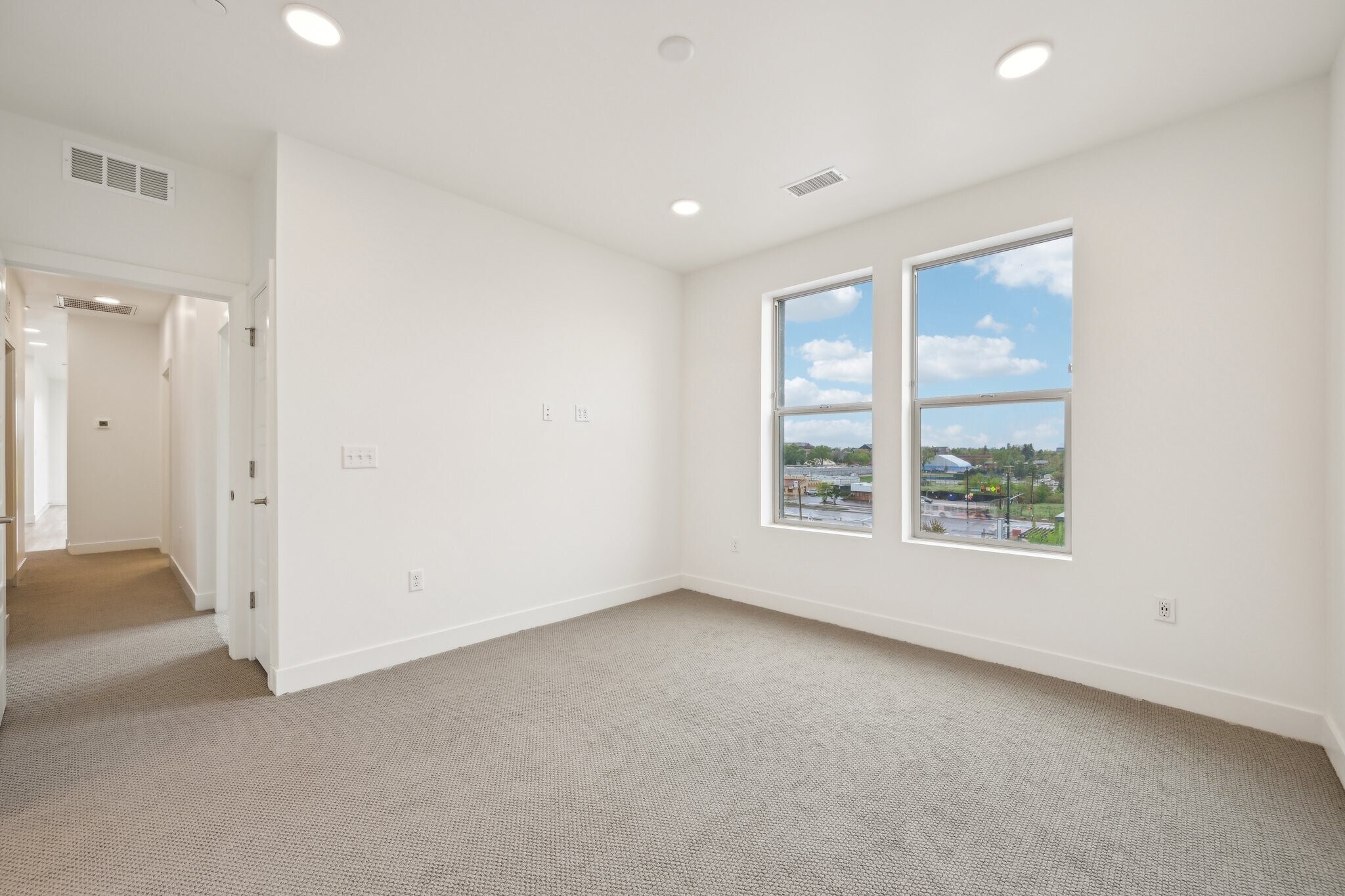Building Photo - 2899 W 52nd Ave