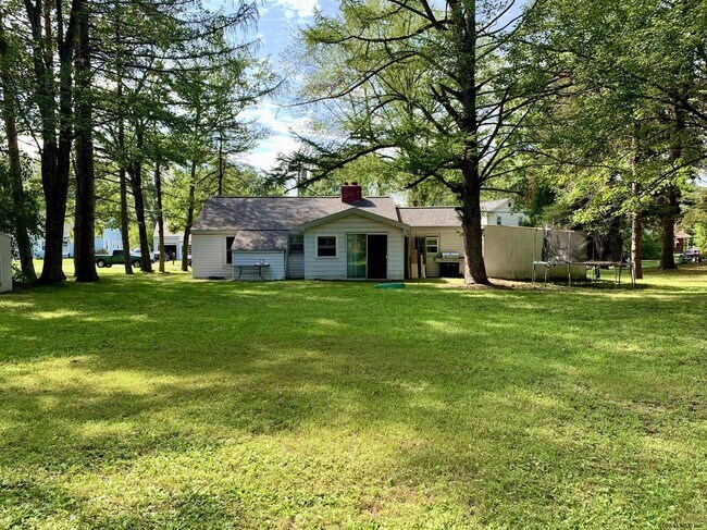 Building Photo - 934 Mohegan Rd