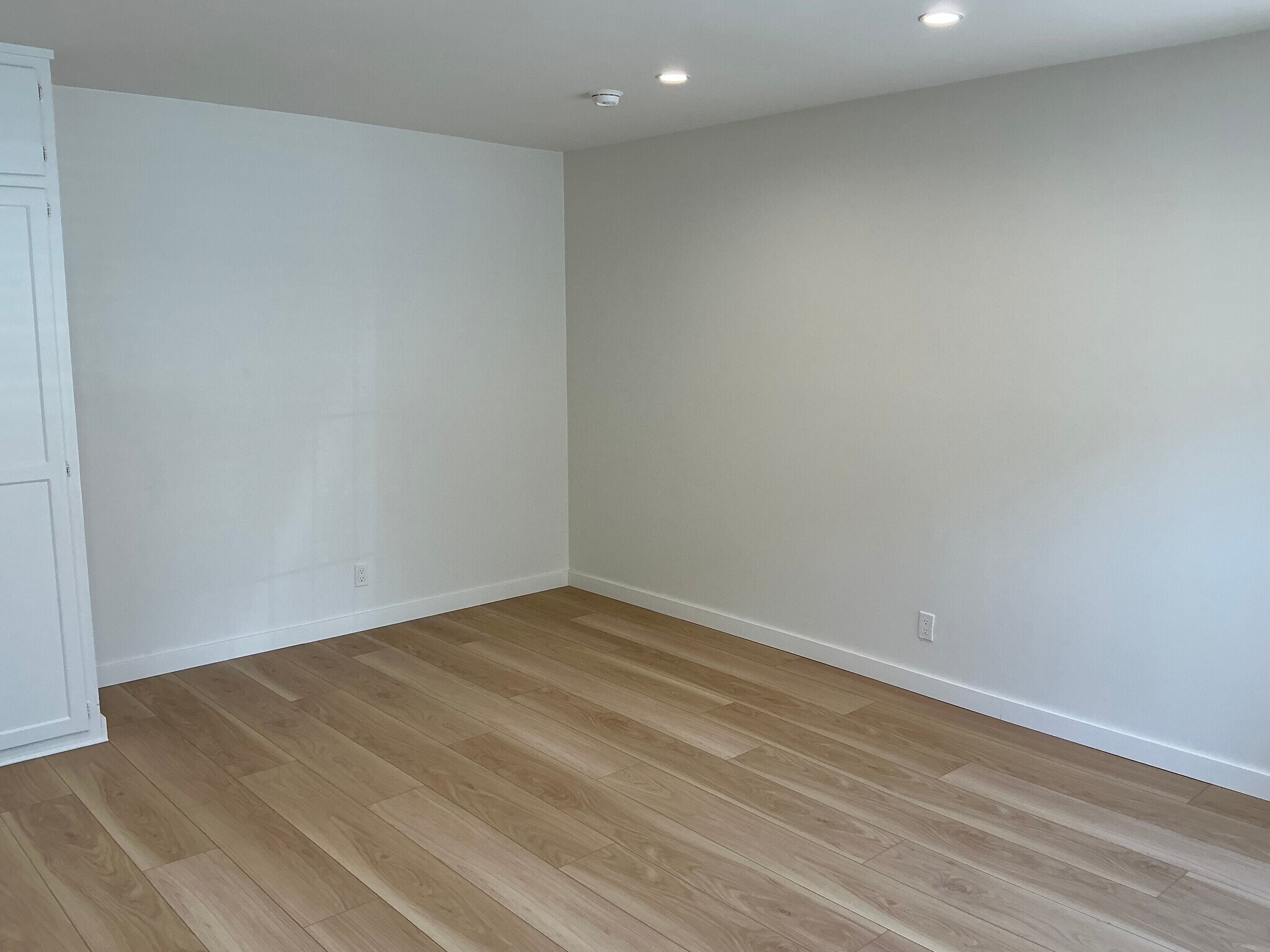 Building Photo - 3774 Tuller Ave