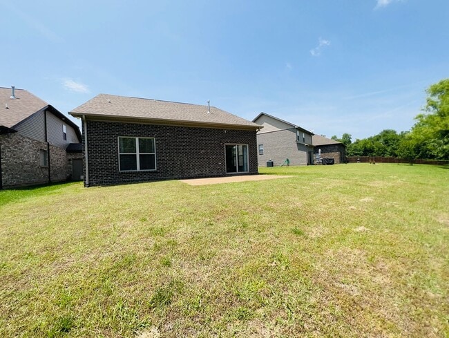 Building Photo - Walking Distance to Station Camp Schools