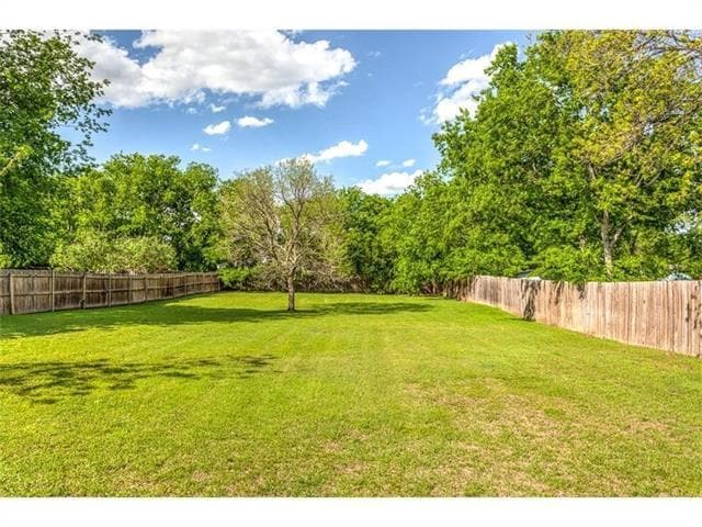 Building Photo - 231 E Vine St