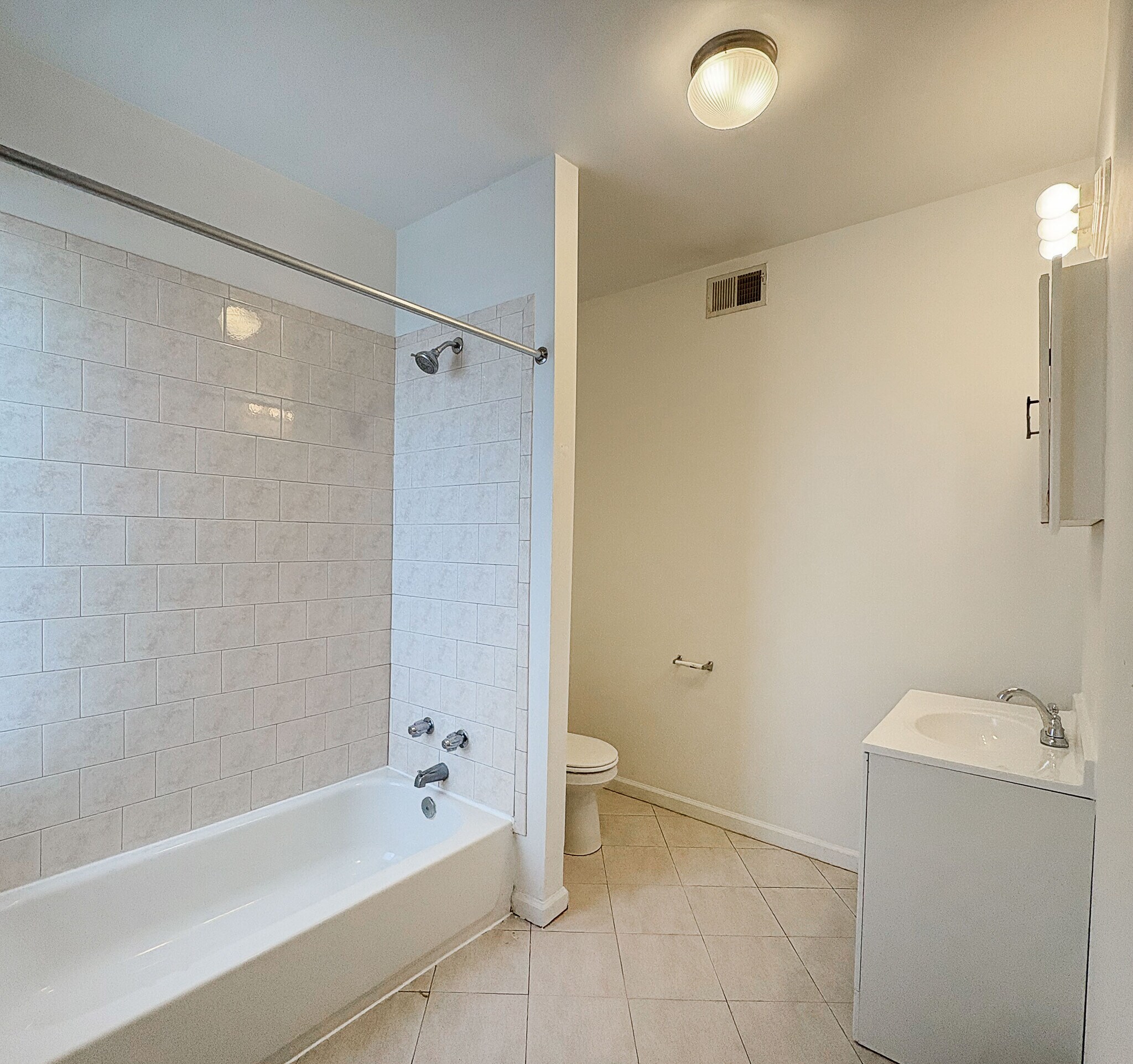 Building Photo - 1708 S 22nd St