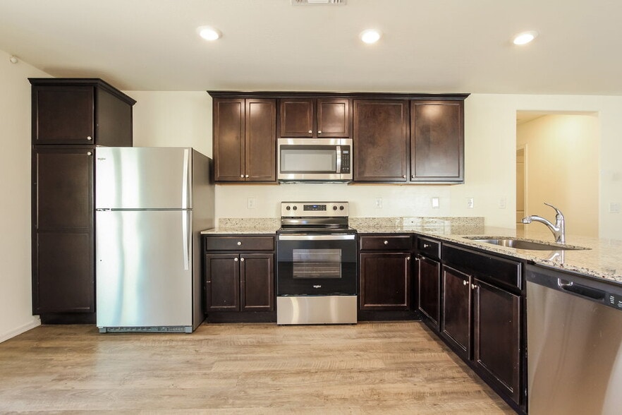 Building Photo - 25832 W Samantha Way