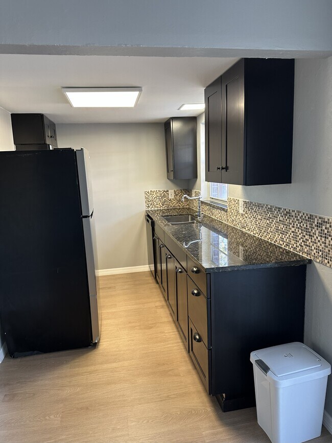 Building Photo - 1062 85th Terrace N