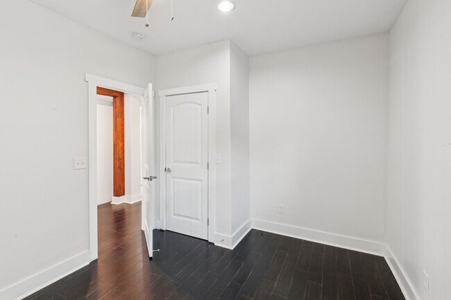 Building Photo - North Nashville Bungalow