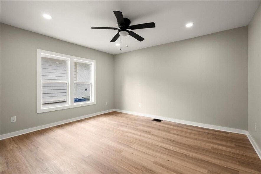 Building Photo - 1332 Thurgood St SW