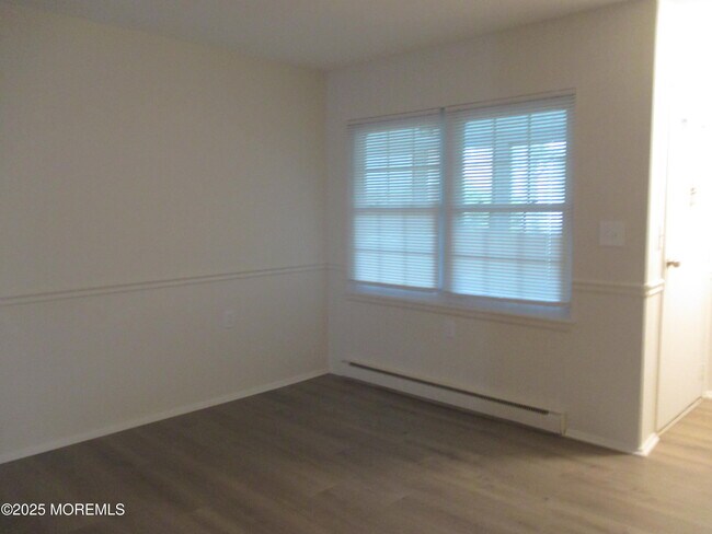 Building Photo - 52D Cambridge Ct