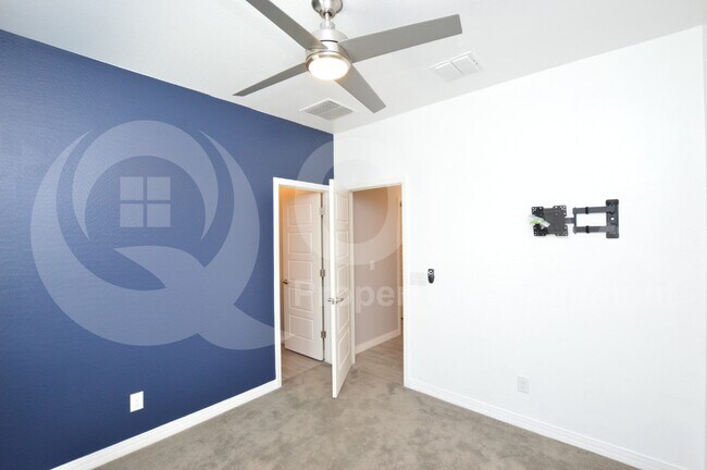 Building Photo - 367 E Kona Dr