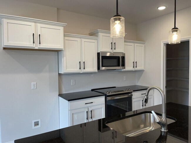Building Photo - Gorgeous Single Family Home