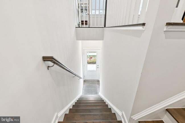 Building Photo - 1750 Blue Spruce St