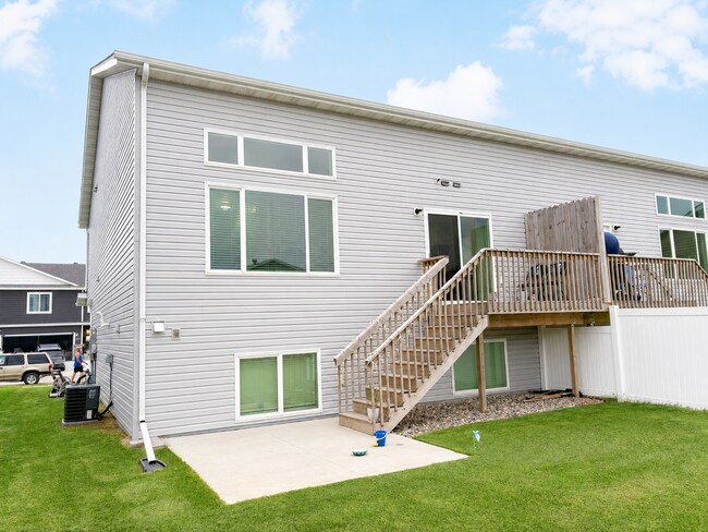 Building Photo - 1740 Tobi Ln