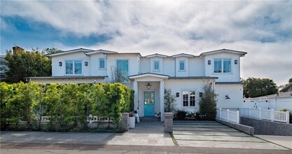 Building Photo - 3403 Laurel Ave