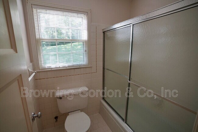 Building Photo - 5345 Green Valley Ct