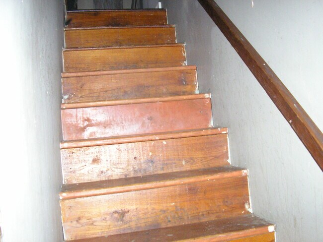 Building Photo - 1625 Catherine Dr