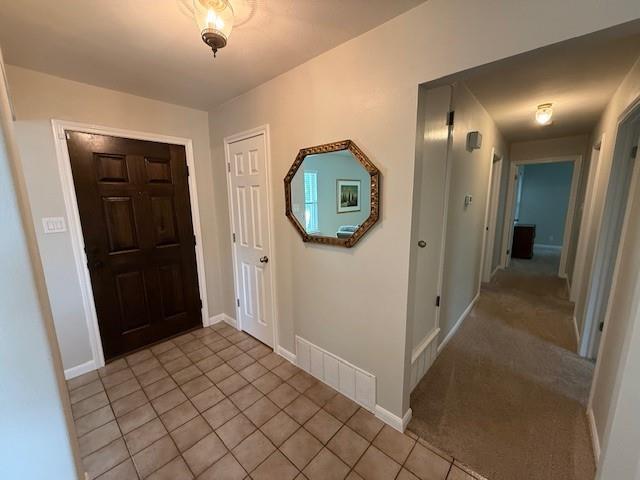 Building Photo - 405 Tyrone Dr