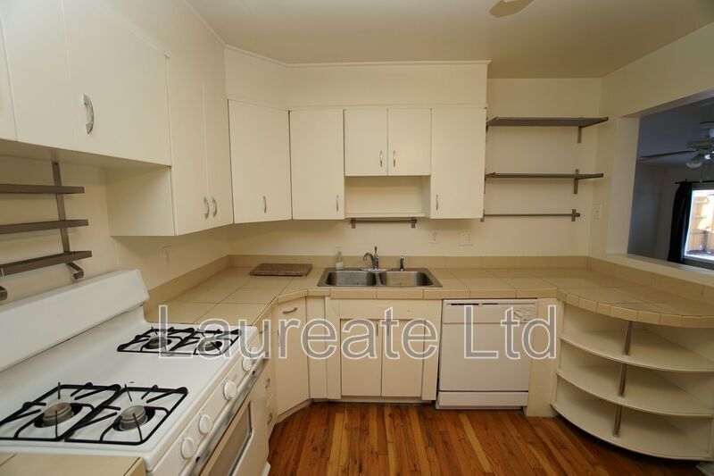 Building Photo - 1818 S Dahlia St