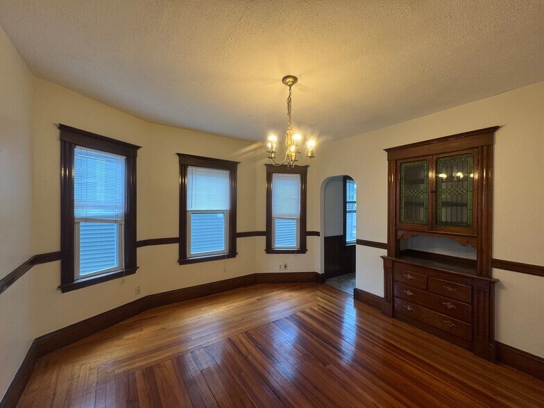 Building Photo - 298A Highland Ave