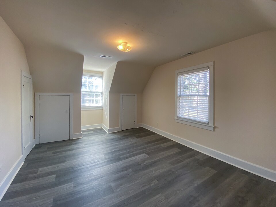 Building Photo - 715 Lafayette St