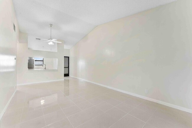 Building Photo - 3375 Jaywood Terrace