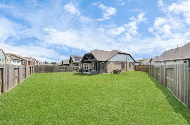 Building Photo - 8707 Morris Wds Dr