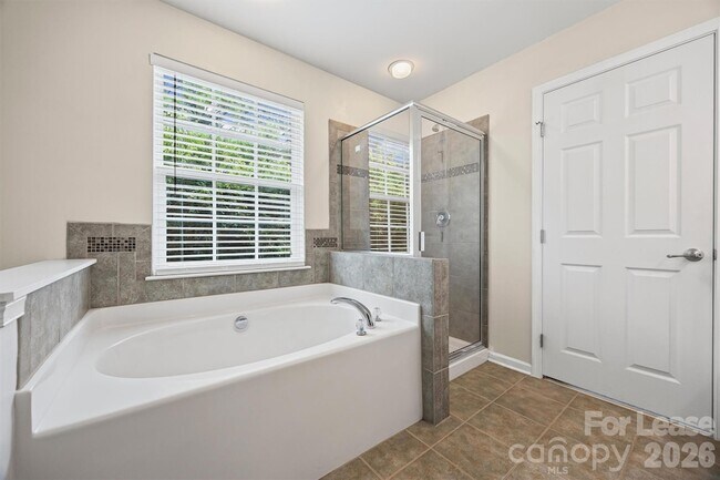 Building Photo - 9736 Springholm Dr