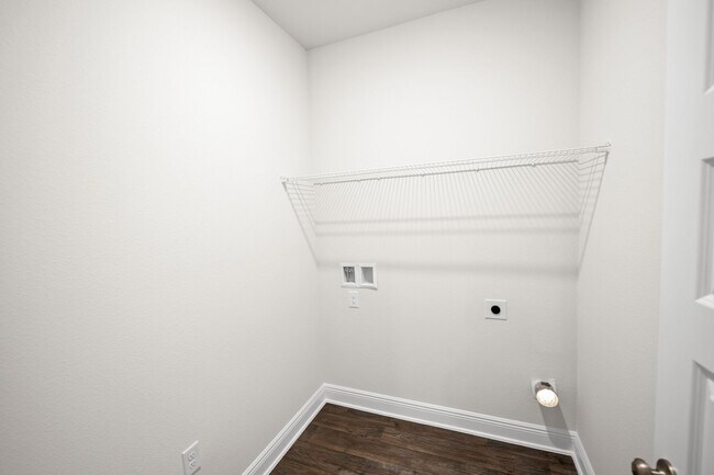 Building Photo - BRAND NEW HOME IN MAGNOLIA PINES!!!