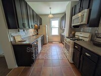 Building Photo - 1928 Arsenal St