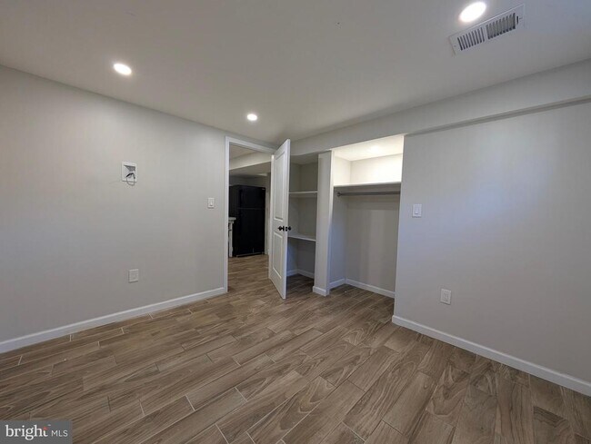 Building Photo - 7410 Long Pine Dr