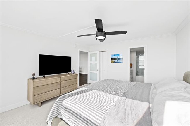 Building Photo - 2841 N Ocean Blvd