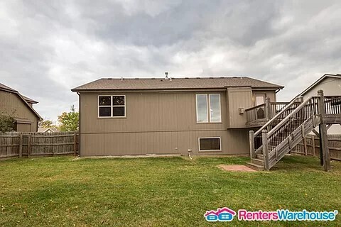 Building Photo - 4 Bed 3 Bath Home In North KC! Available NOW!