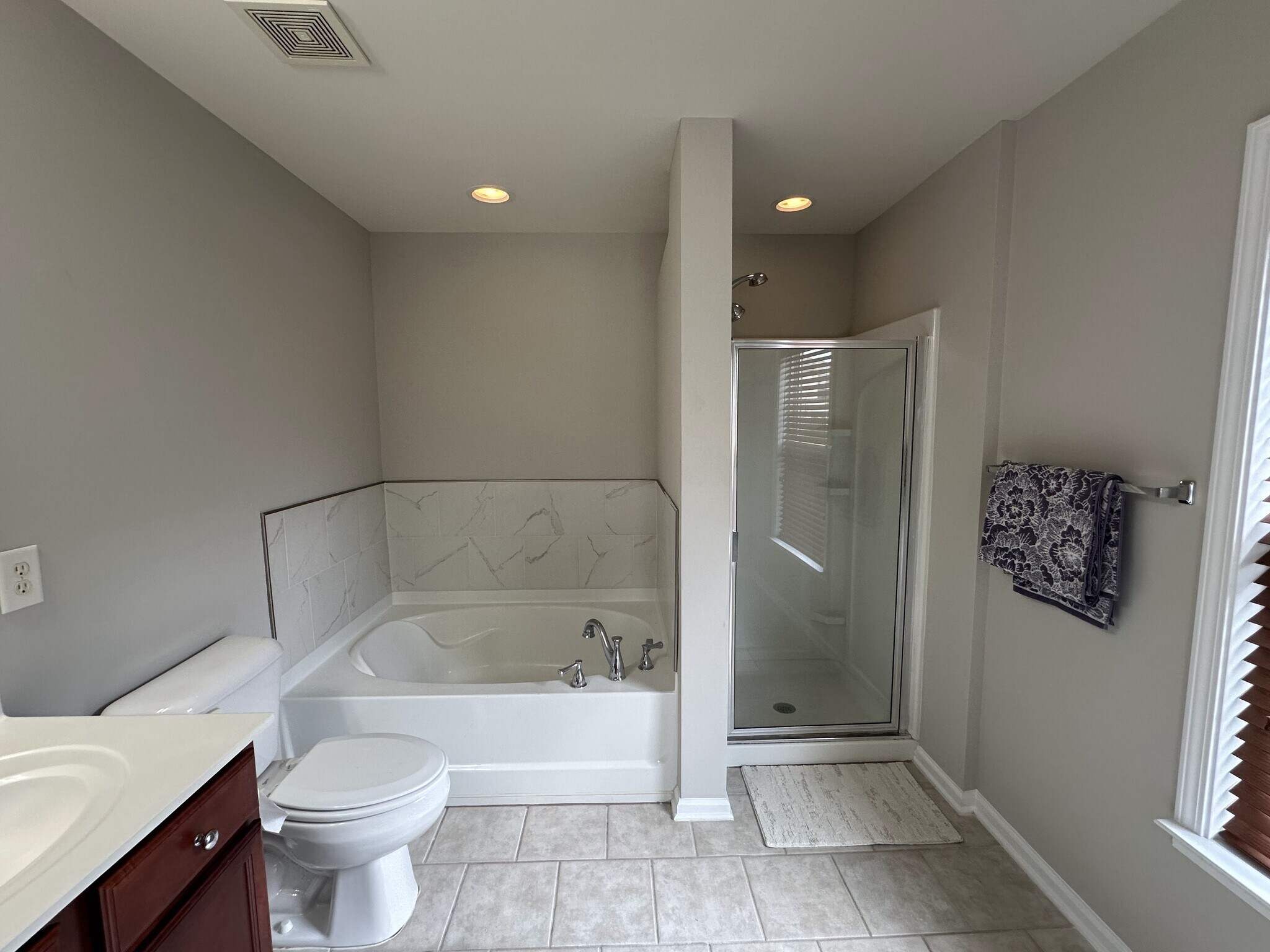 Building Photo - 205 Bog Hill Ln