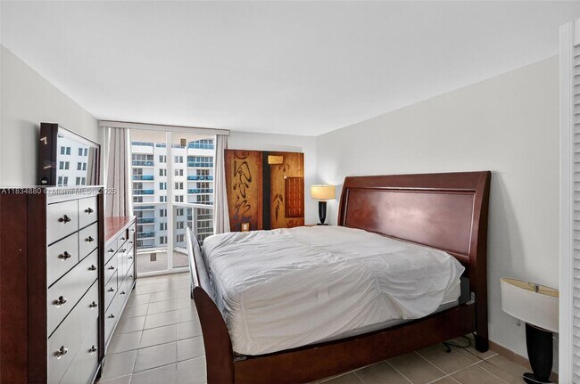 Building Photo - 2401 Collins Ave