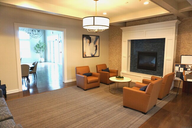 Building Photo - 56 Moorland Dr