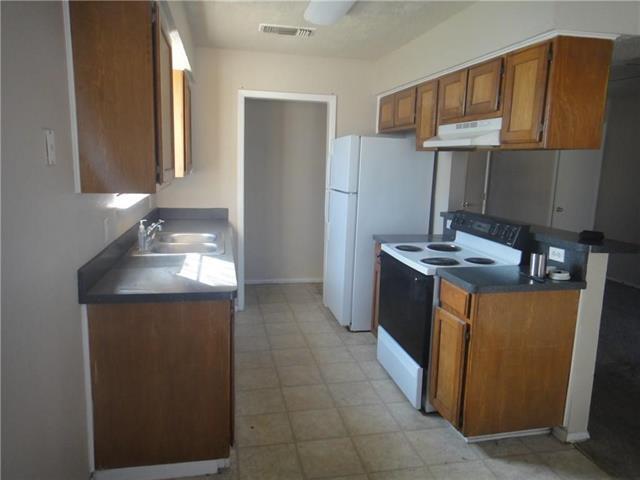 Primary Photo - 504 Kings Way Dr