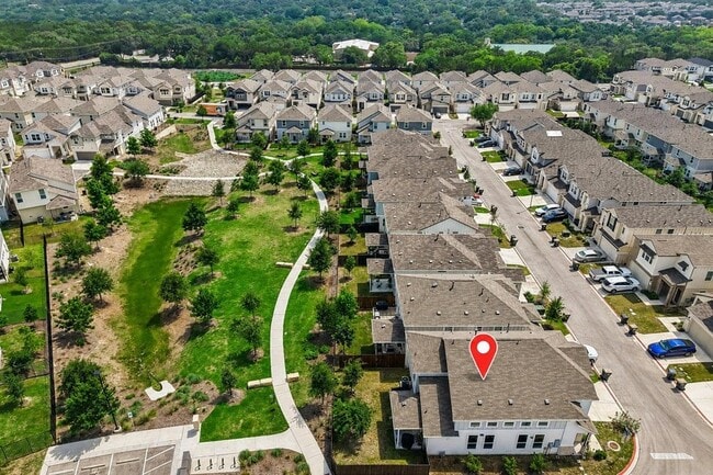 Building Photo - 9901 Thane Way