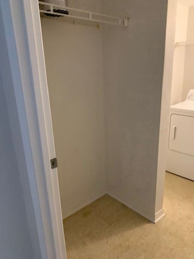 Building Photo - Hyde Park SOHO | 2BR/2BA Condo