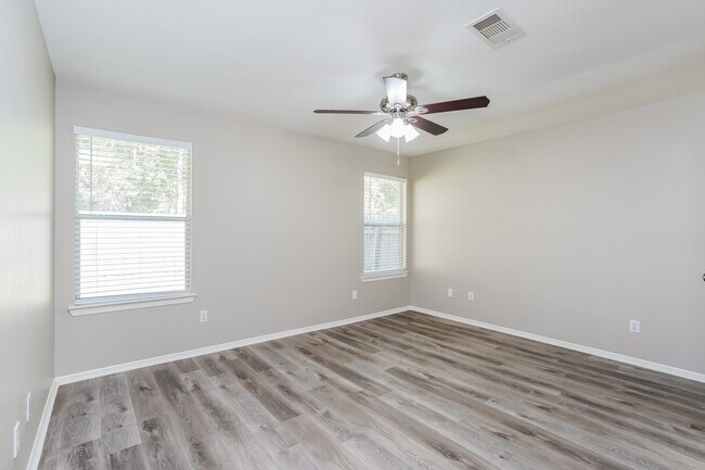 Building Photo - 24214 Silver Maple Dr