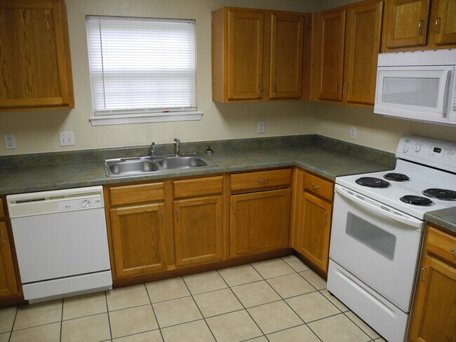 Building Photo - Condominium in Academy Commons