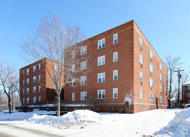 Building Photo - Fairhill Apartments