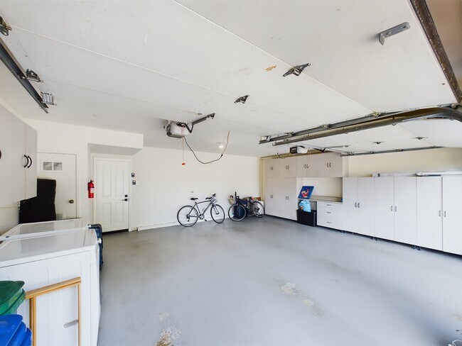 Building Photo - 2543 Caminito Muirfield