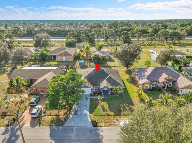 Building Photo - 2518 SE Cooper Ln