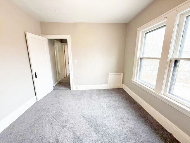 Building Photo - 8505 Garfield Blvd