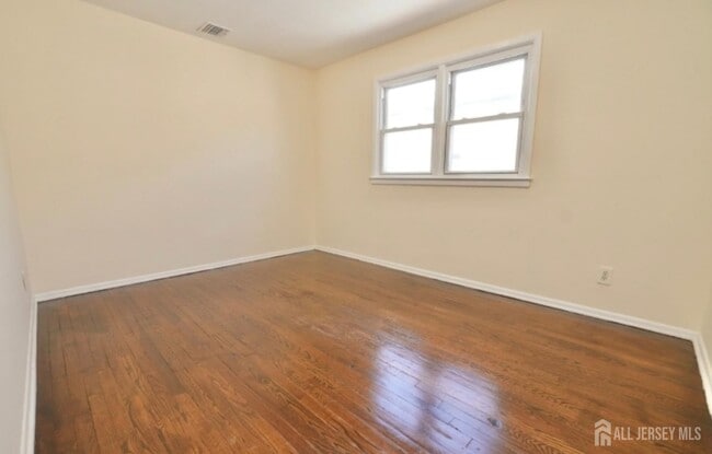 Building Photo - 420 Fabyan Pl