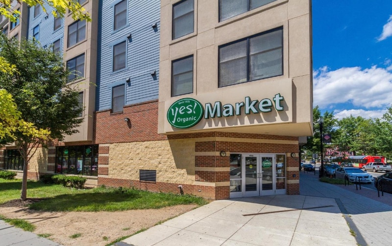 Building Photo - 836 Varnum St NW