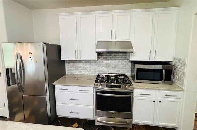 Building Photo - 4430 Pasada Ln