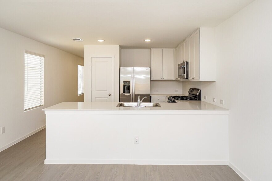 Building Photo - 11525 Chestnut Barr Dr