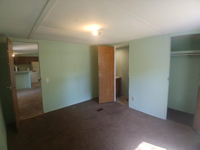 Building Photo - 112 NE 78th St
