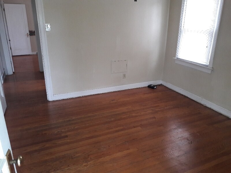 Building Photo - 3114 Kemp Dr