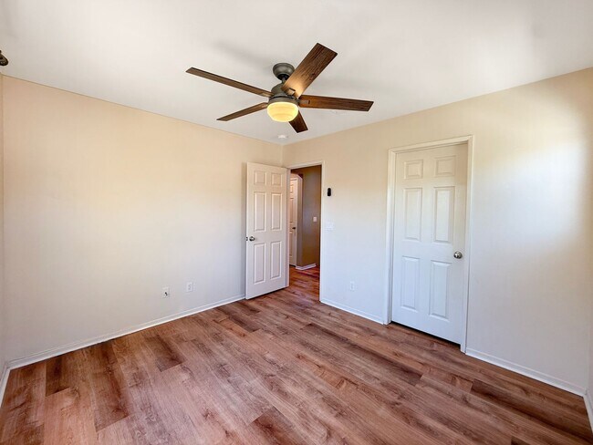 Building Photo - Spacious 4BR/2.5BA Home in Otay Ranch – Av...