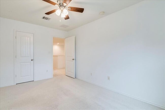 Building Photo - 401 Waterleaf Blvd